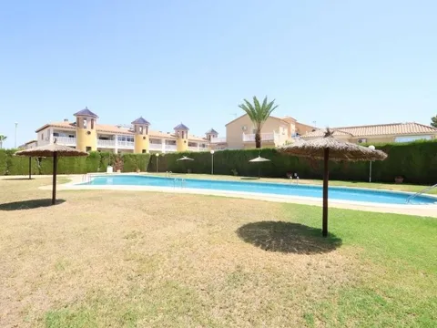Pis de 70 m² a Oriola