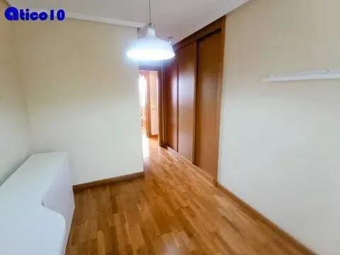 Pis de 92 m² a Oviedo