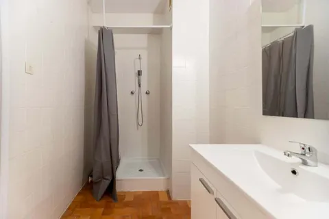 Chambre à louer, Valence