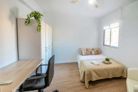 Chambre à louer, Valence