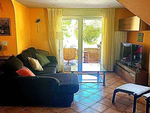 House 300 m² in Cangas de Morrazo