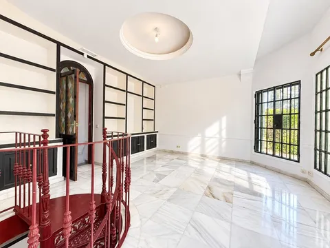 Casa de 1076 m² a Còrdova