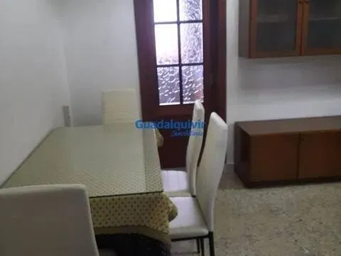 Pis de 86 m² a Dos Hermanas