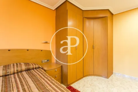 Wohnung 110 m² in Valencia
