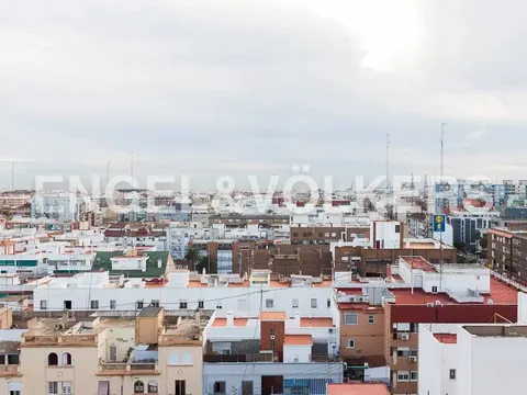 Wohnung 96 m² in Valencia