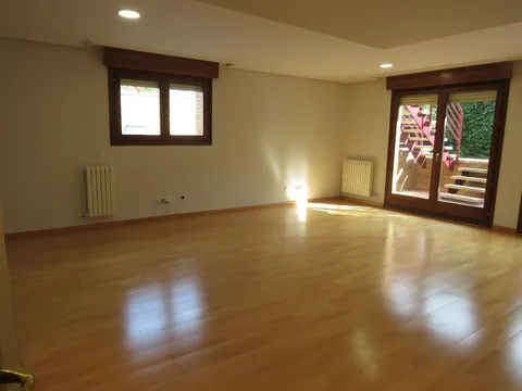 Pis de 355 m² a Saragossa