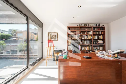 Haus 228 m² in Sant Just Desvern