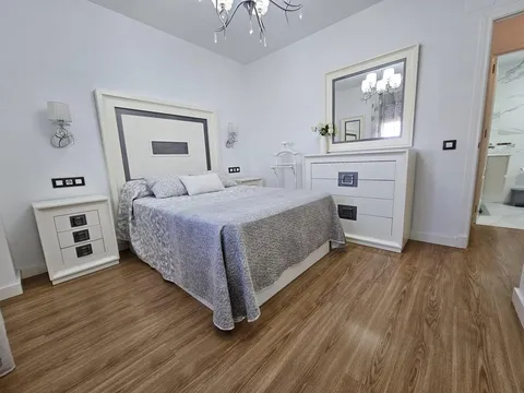Flat 90 m² in Jerez