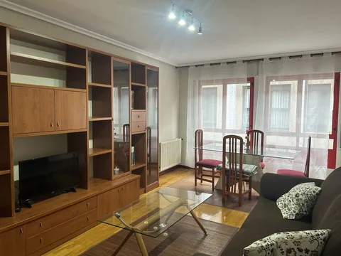 Piso de 97 m² en Oviedo