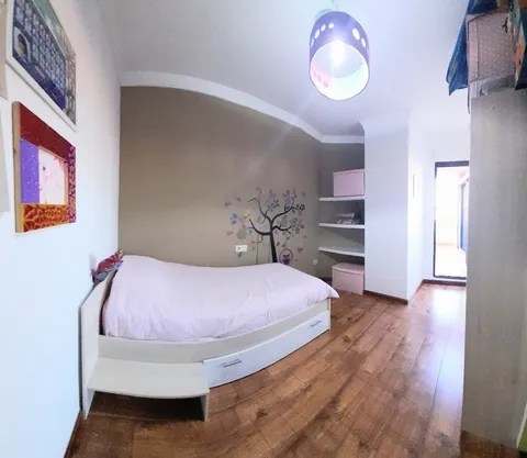 Pis de 85 m² a València