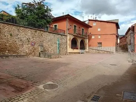 Habitació de lloguer, Ledesma de la Cogolla