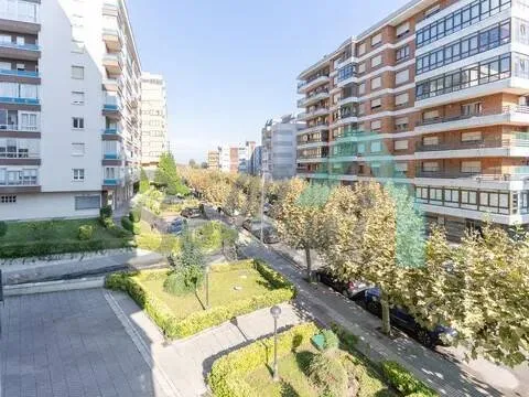 Pis de 129 m² a Castrillón