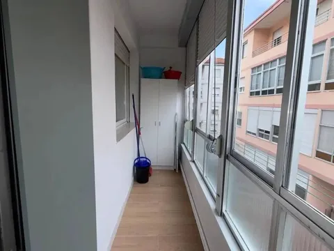 Pis de 82 m² a Ourense