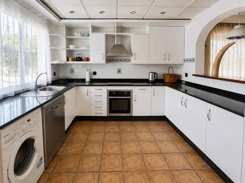 Casa de 295 m² a la Nucia