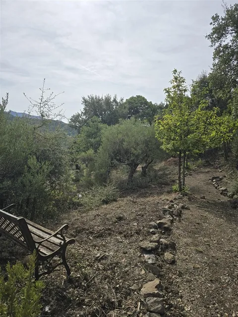 Квартира 225 м² в Jubrique