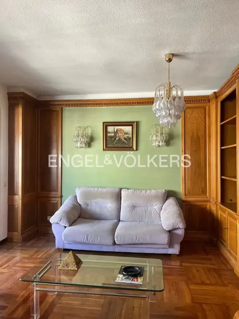 Wohnung 108 m² in Madrid