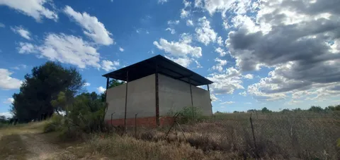 Pis de 13400 m² a Bargas