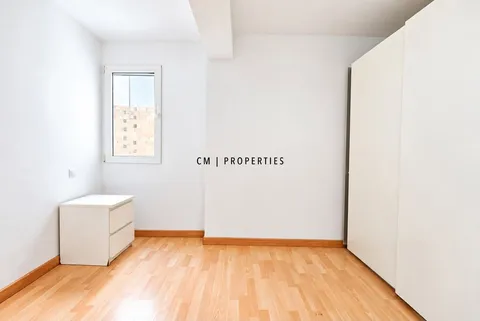 Pis de 77 m² a València