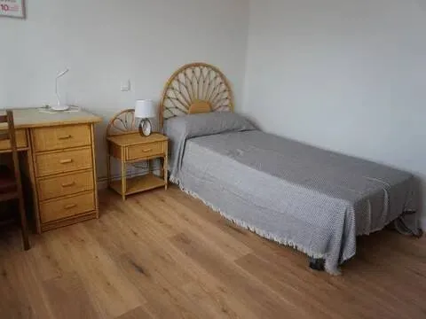 Habitació de lloguer, Àvila