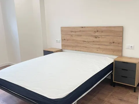 Wohnung 80 m² in Alberic
