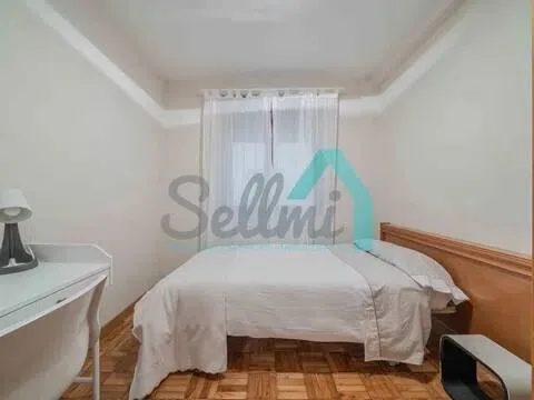 Pis de 84 m² a Oviedo
