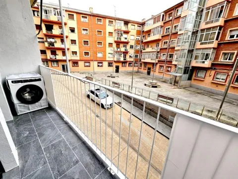 Pis de 65 m² a Pamplona