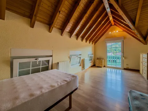 Casa de 226 m² a Camargo
