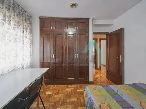 Pis de 123 m² a Oviedo