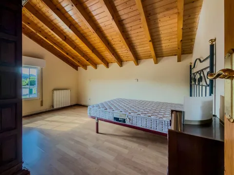 Casa de 226 m² a Camargo