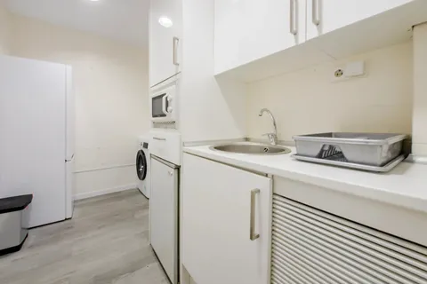 Room for rent, Madrid