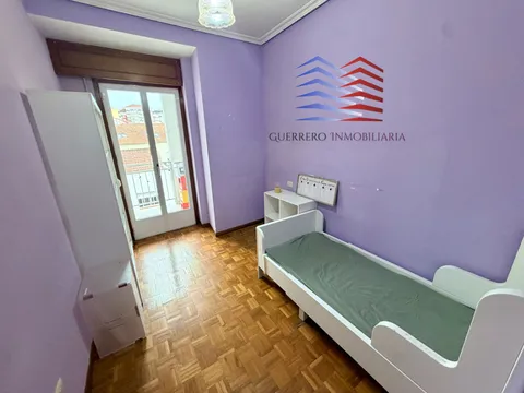 Pis de 120 m² a Ourense