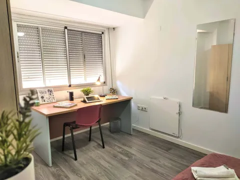 Habitació de lloguer, Burjassot