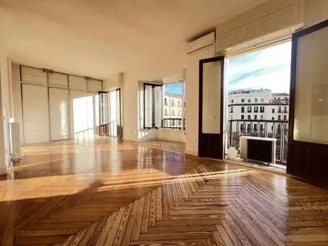 Квартира 115 м² в Мадриде (2/31)