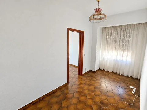 Pis de 70 m² a Còrdova