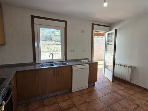 Casa de 180 m² a Teo