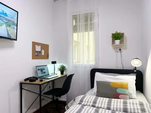 Кімната в оренду, Madrid