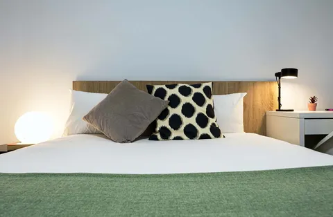 Room for rent, Madrid (3/12)