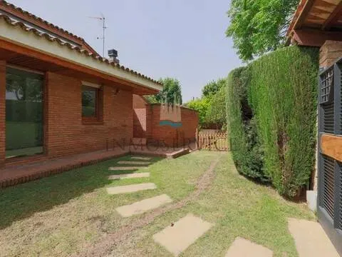 Casa de 500 m² a Sant Cugat del Vallès