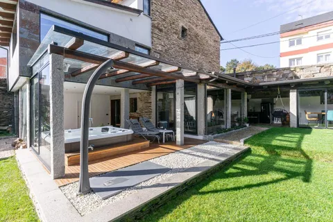 Casa de 252 m² en Lugo