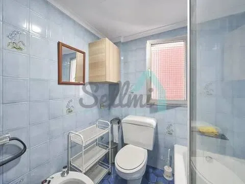 Pis de 82 m² a Oviedo