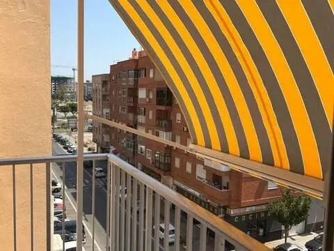 Pis de 100 m² a Almeria