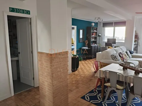 Pis de 85 m² a Vigo (4/12)