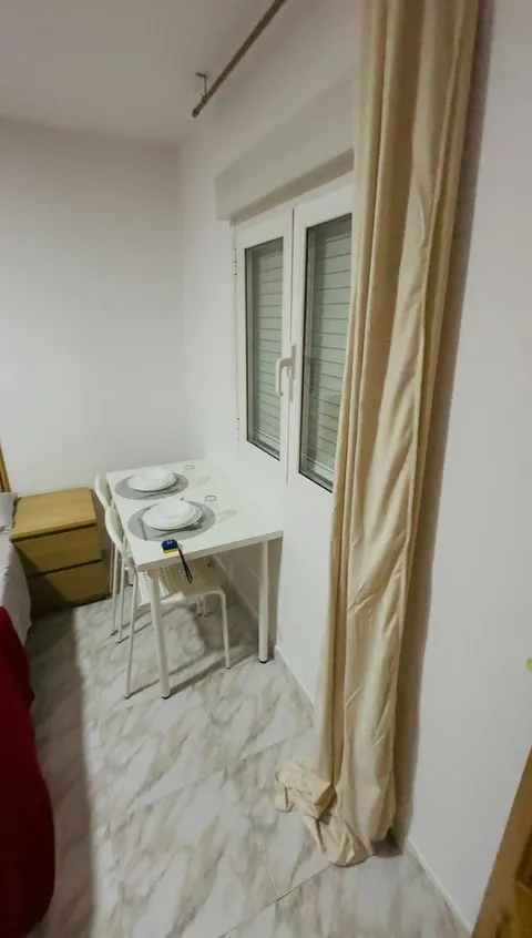 Room for rent, Madrid
