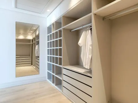Pis de 954 m² a Benahavís