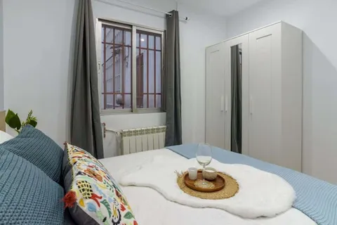 Quarto para alugar, Madrid (3/24)