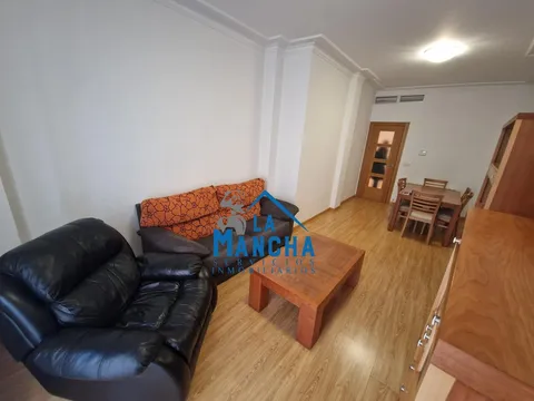 Wohnung 101 m² in Albacete