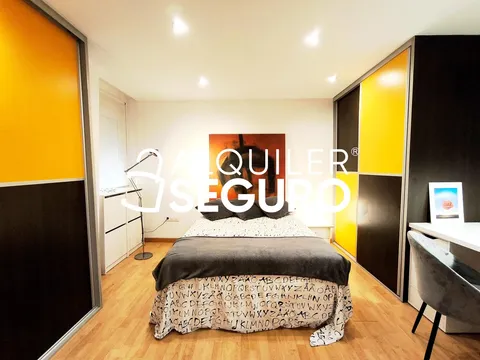 Pis de 77 m² a València