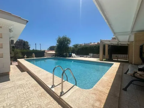 Casa de 306 m² en Alfaz del Pi