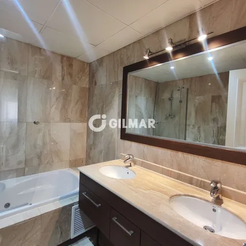 Pis de 120 m² a Estepona