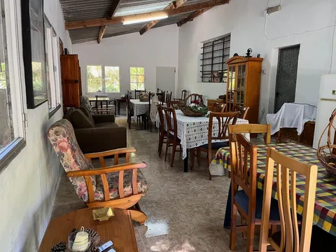 Pis de 3000 m² a Dolores